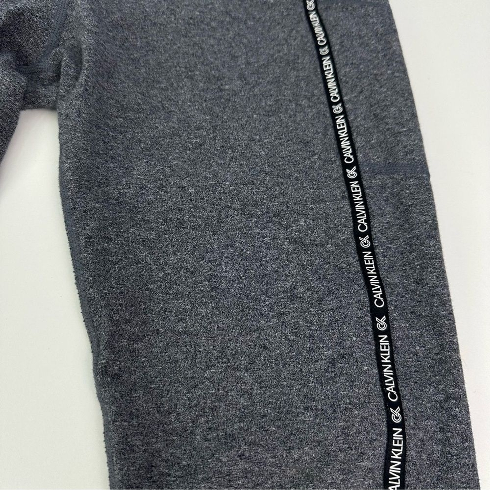 Calvin Klein Performance Stretch Gray Capri Lengt… - image 9