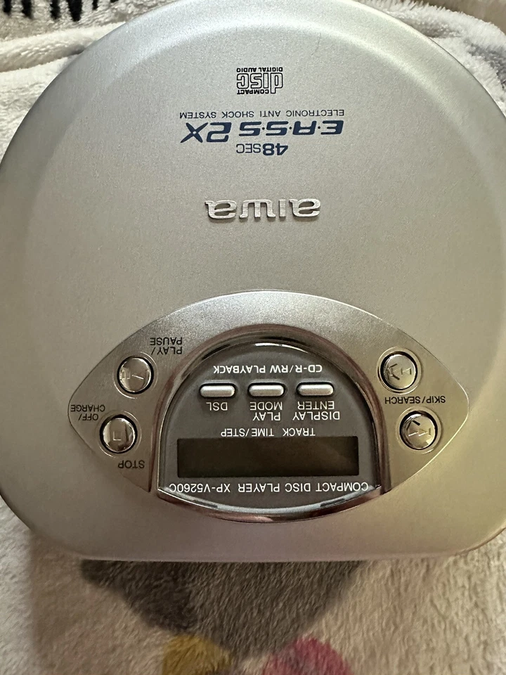 AIWA Discman CD Player 48 SEC SISTEMA ELETRÔNICO ANTI-CHOQUE 2X MODELO # XP-V5260C - Imagem 3 de 4