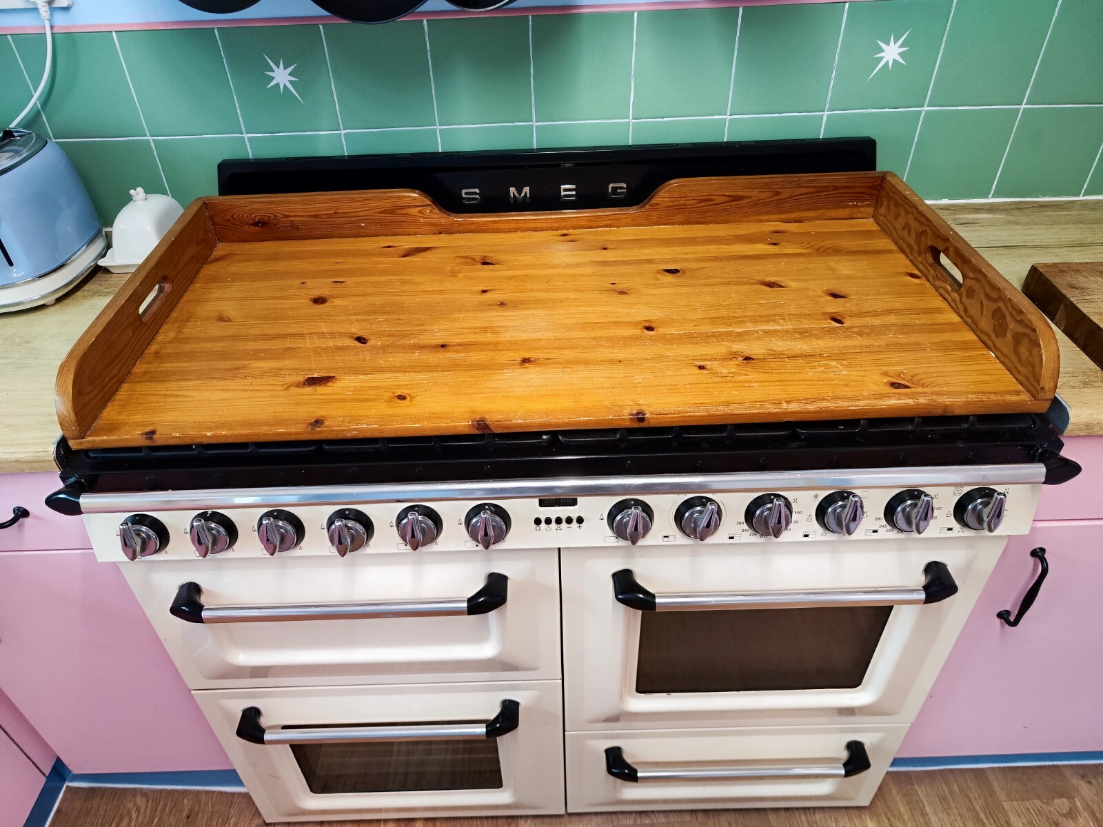110cm "Victoria" Traditional Dual Fuel SMEG Range Cooker. Gas Hob