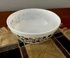 PYREX 404 Mixing BOWL ~ 4 qt ~ Spring Blossom Green / Crazy Daisy ~ Vintage Mint