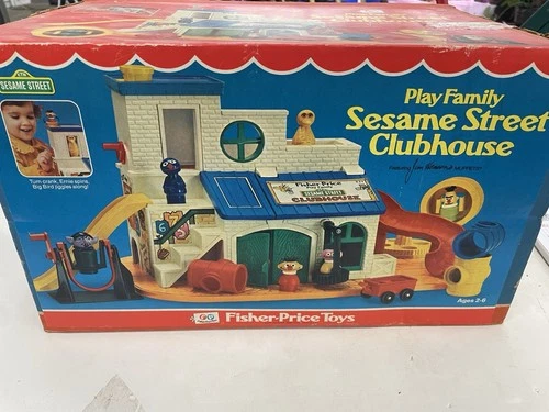 Vintage 1977 Fisher-Price Sesame Street Clubhouse #937 Play Family Set