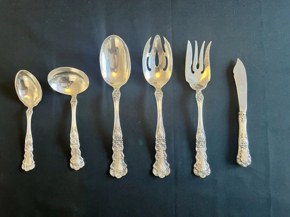 Juego de cubiertos Gorham Buttercup de plata de ley 91 piezas servicio para 14 sin monogramas Foto 2 de 4