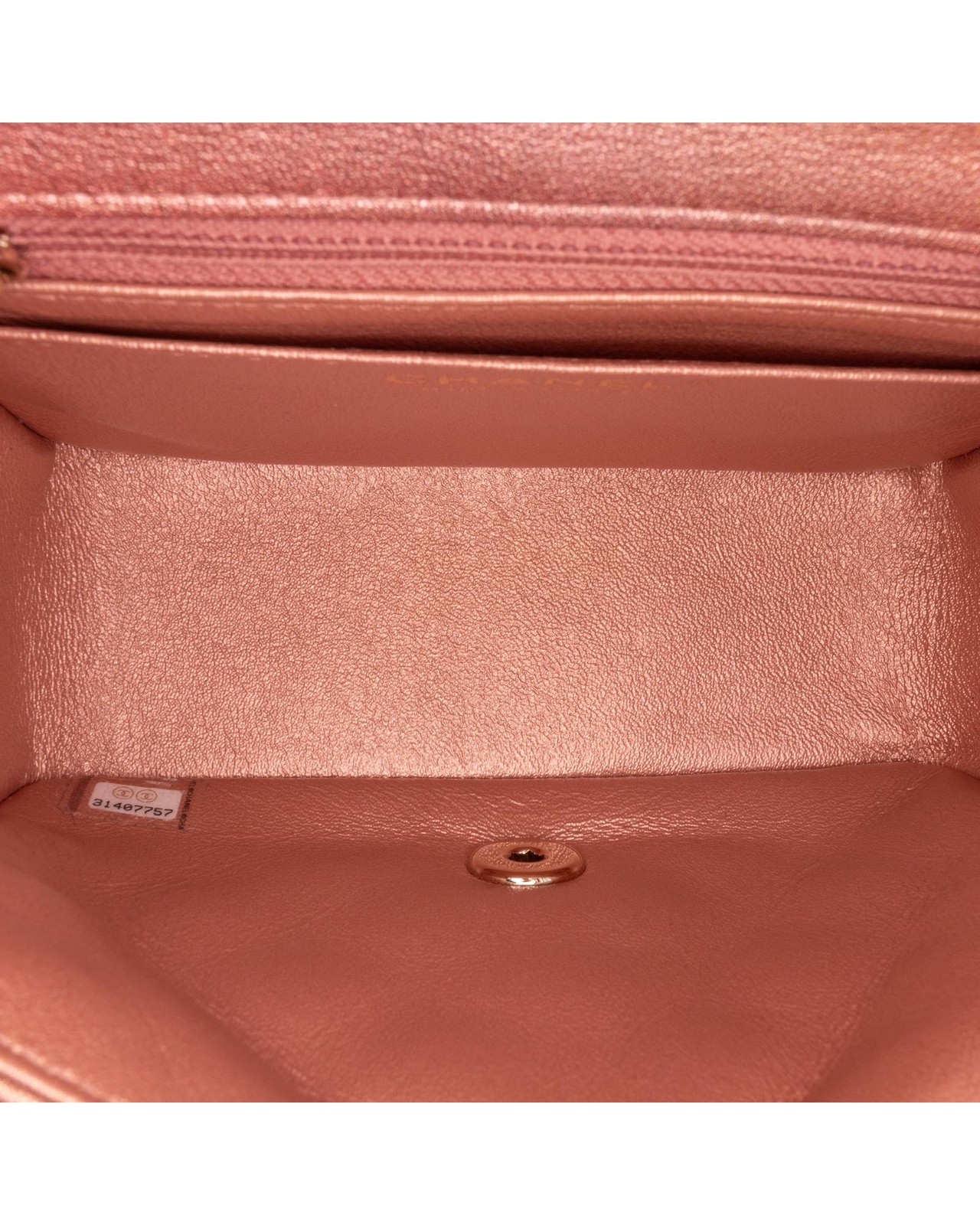 Preloved chanel Mini Rectangular Chain Bag Women … - image 4