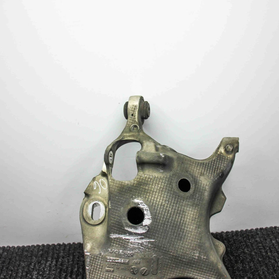 Brazo de suspensión VOLVO V60 II Cross Country forma H, trasero derecho 32246511 31404751 Foto 3 de 4