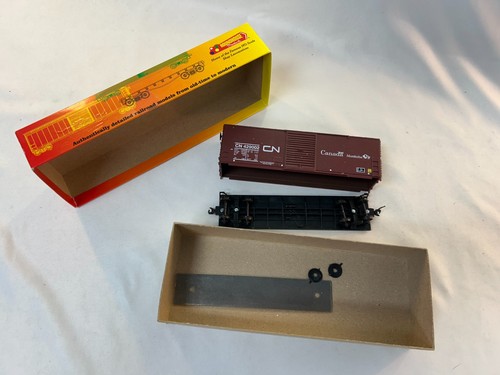 Coche de caja moderno Roundhouse Products 01120 escala HO 40', CN Manitoba | Zustand: Used