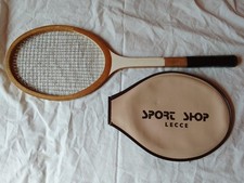 UNA VECCHIA RACCHETTA DA TENNIS VINTAGE IN LEGNO DA  ' IDENTIFICARE '  !!