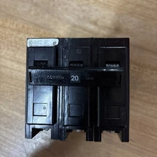 NEW EATON CUTLER HAMMER BAB3020H Circuit Breaker 3 POLE 20 AMP