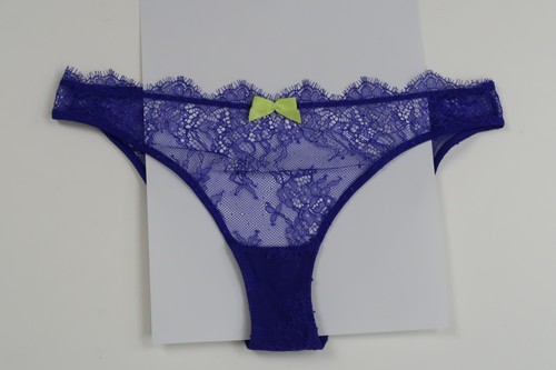 Victoria's Secret Lace Cheekini Very Sexy Panty Size Small Violet Brand New - Picture 5 of 7