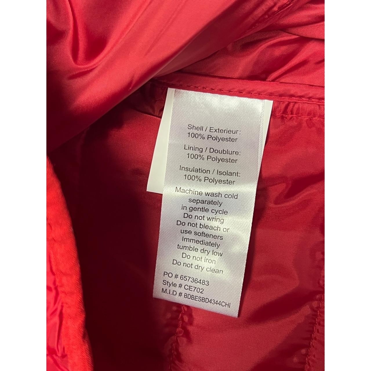 UTK Puffer Vest Size Small Red Full Zip Outdoor Sporty Lightweight Travel New