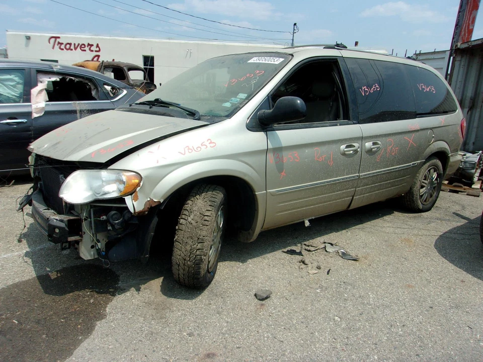 Used Engine Valve Cover fits: 2006 Chrysler Town & country  Grade C - Image 4 of 4