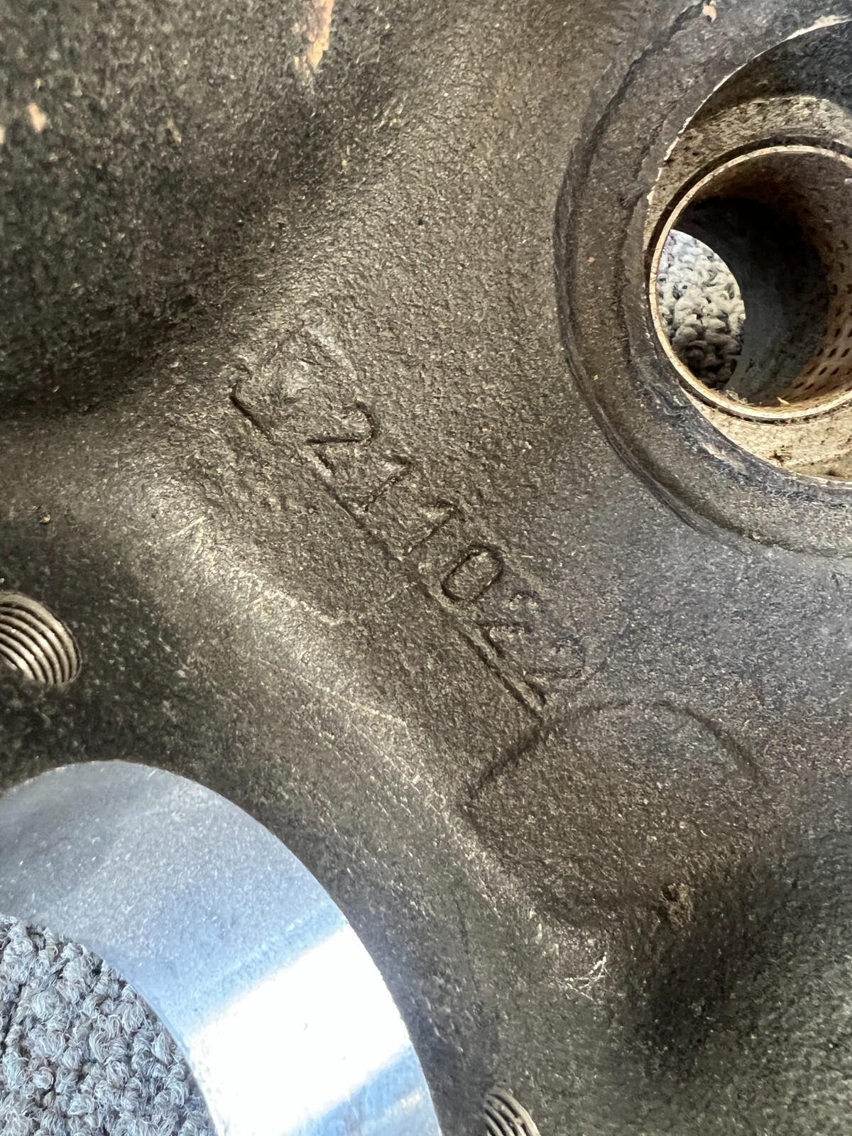 CNH 84196944 21102 KNUCKLE CROSSOVER LH CASE | eBay
