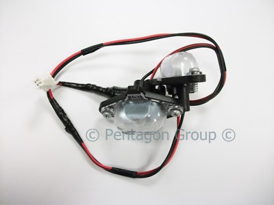 New Genuine Nissan X-Trail ->11/2004 T30 Number Plate Lamp Light