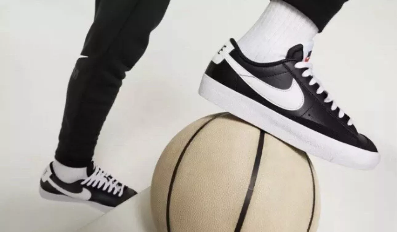 Nike Blazer Low '77 VNTG homme 9 noir blanc DA6364 001 SB dunk