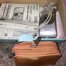 Canon PowerShot SD890 IS 10MP Compact Digital Camera w/ Battery & Pouch