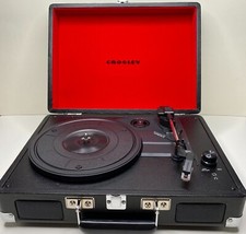 Crosley CRUISER 3-speed portable turntable Black