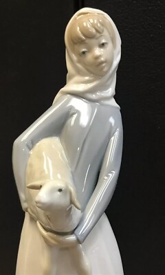 LLADRO #4584 “GIRL WITH LAMB” HOLDING SHEEP GLOSSY FINISH