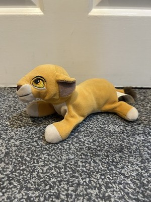 Kiara Stofftier Kuscheltier Teddy Plüsch Disney König der Löwen Simbas Stolz Beanie Disney 