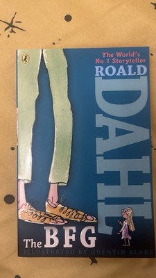 The BFG Roald Dahl Paperback Quentin Blake Illustrated Puffin Books