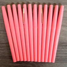 Lot of 12 Paper Mate Flair Felt Tip Pens GUAVA 0.7mm Medium Point New