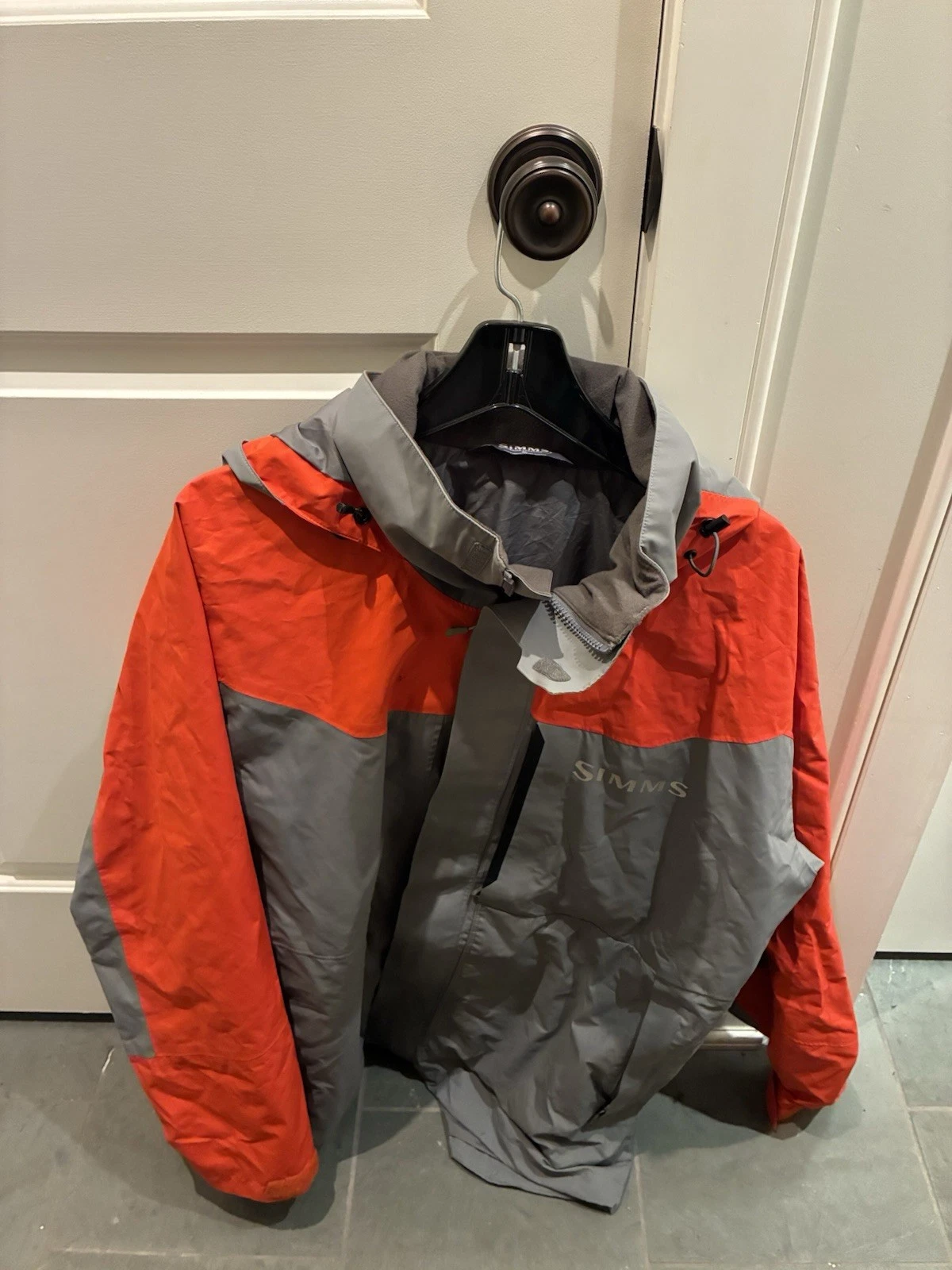 Simms Major League Fishing Mens XL Pro Dry Gore-Tex Waterproof Rain Jacket in Re
Opens in a new wind