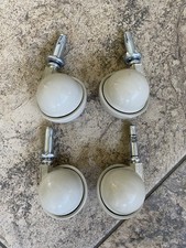 Produktbild - Kenrick Shepherd Möbelrollen 4er Set mit Holzstiel & Gripneck Sockel