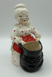 Vtg 1950's NAPCO Mrs. Santa Claus Planter w Spaghetti Trim 6 1/4" Tall AX937B