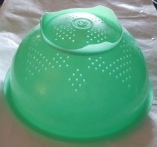 Tupperware: 9" Footed Colander/Strainer in Jadeite Green Footed, Made in USA
