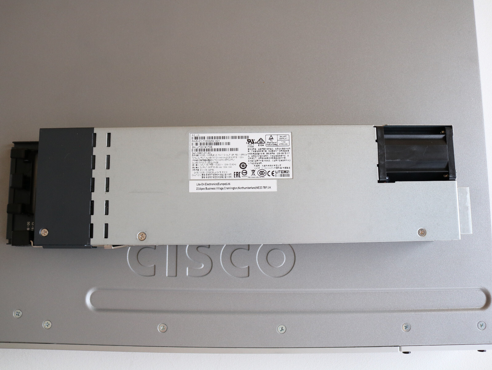 Cisco Catalyst WSC385048FS 48 Port PoE+ with 1100W PSU Not Working
