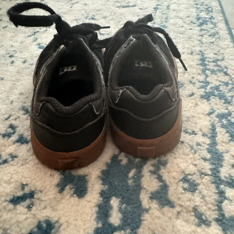 Sapatos de Skate Josh Kalis DC Meninos Meninas Preto Couro/Camurça/Lona Tamanho 13k - Imagem 4 de 4