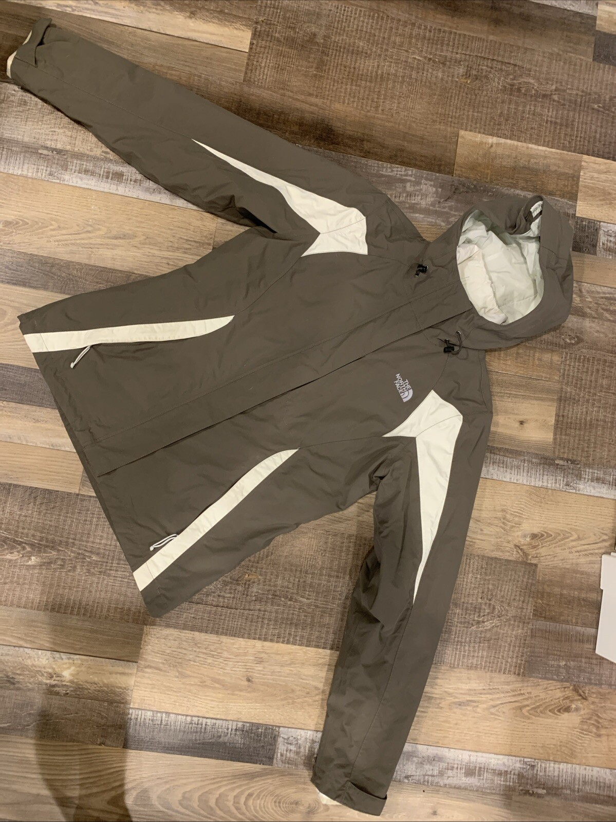 THE NORTH FACE Hyvent Women’s Small Rain Jacket Coat