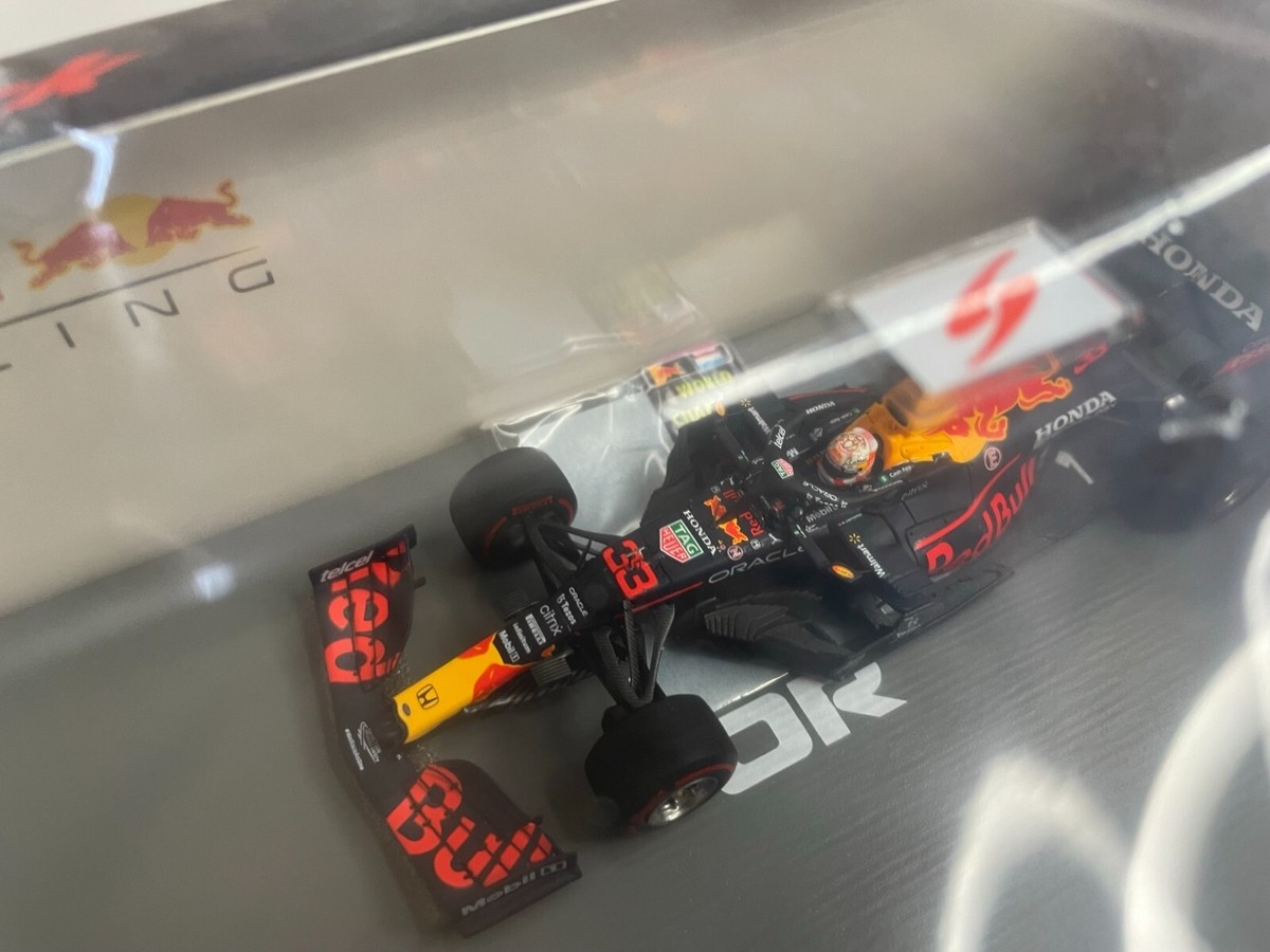 RED BULL RB16B ABU DHABI 2021 SPECIAL 1/43rd model by SPARK