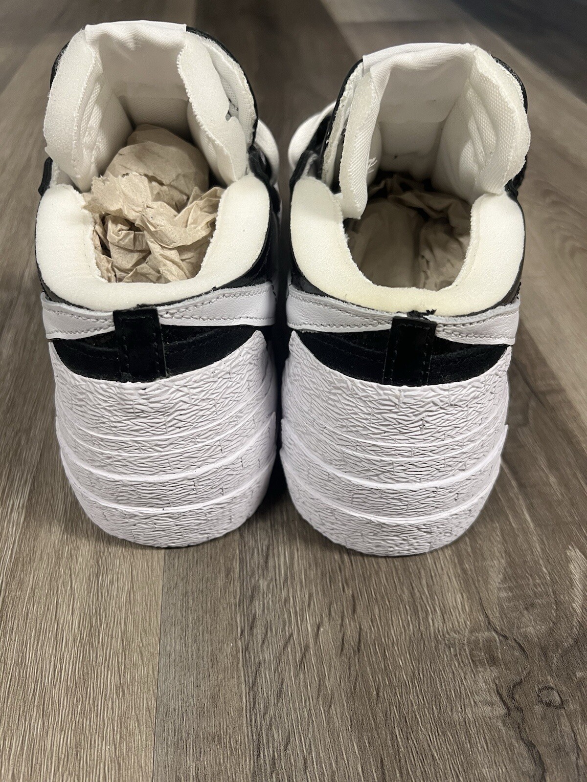 SACAI X NIKE Taglia 10 Blazer Nike sacai x basso nero brevettato