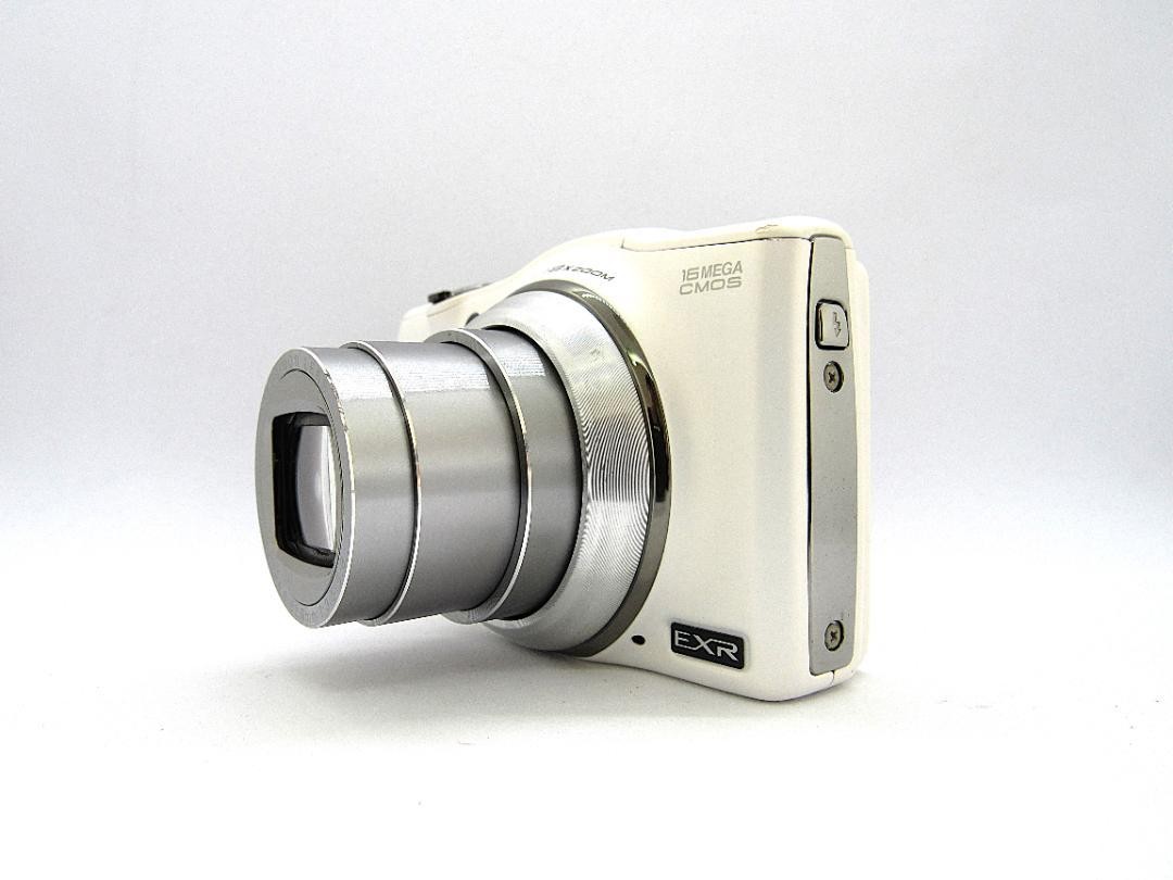 Very Good] FUJIFILM FINEPIX F820 EXR White Digital Camera