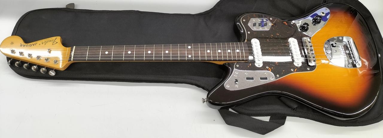 FENDER JAPAN Classic 60s Jaguar (3TS) Electric Guitar