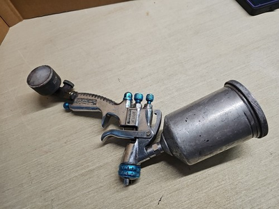 #ad Devilbiss Starting Line HVLP Gravity Feed Spray Gun F08 30 PSI $27.99