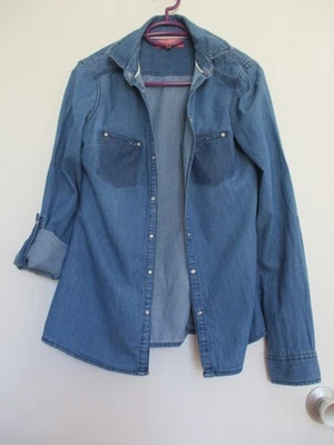 Chemise en jean femme Bershka TM bleue manches longues excellent état - Photo 1/4