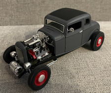 1932 FORD 32 COUPE HOT ROD ERTL 1:18 SCALE 10 YEARS SERIES RARE EXCLUSIVE COLOR
