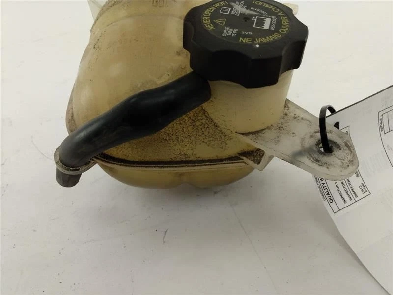 Расширительный бак охлаждающей жидкости PONTIAC SOLSTICE SATURN SKY 2006 2007 2008 2009 2010 - Изображение 3 из 4