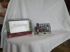 Christmas Village Holiday Time Green House P6275 (Retired) *See Descript