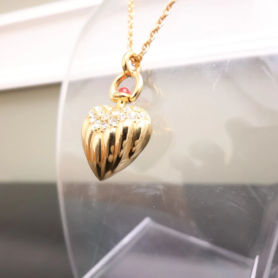 Joan Rivers Collar Corazón Hinchado Brillante Tono Dorado Pavé Cristal Rojo Cabujón Firmado Foto 3 de 4