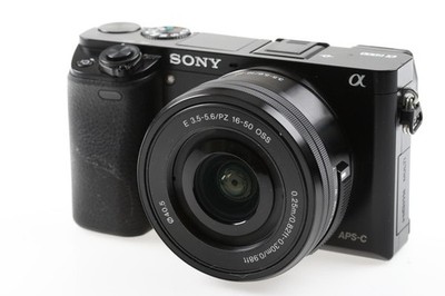 SONY Alpha 6000 mit E PZ 16-50mm OSS - SNr: 7453613