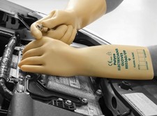 Polyco Electricians Glove Gauntlet Class 0 White Flexible & Insulated 1000V