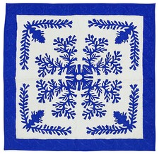 Blue  White Hawaiian design finished wall quilt - Hand applique w/ rod pocket
