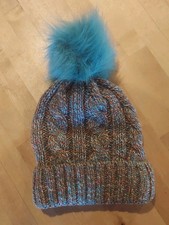 Time And Tru Beanie W/pom pom Teal 100 poly One Size