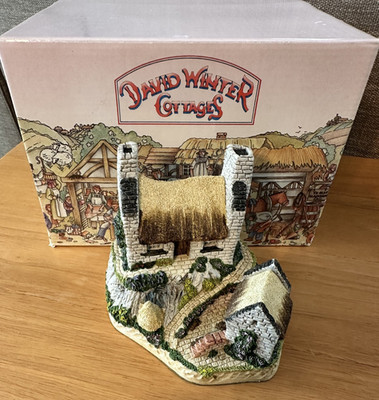 David Winter Cottages 1991 Secret Shebeen Irish Collection