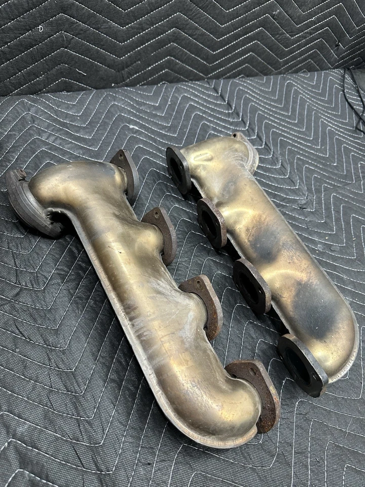 Juego de colectores de escape Mercedes Benz C55 AMG 2005 5,5 L V8 par OEM Foto 3 de 4