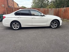 car bmw 318i