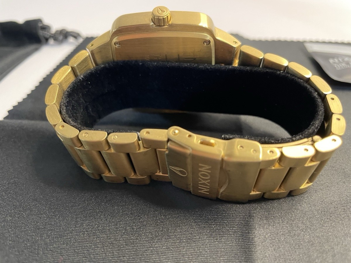 Nixon The Big Player Gold Quartz Watch Very Rare Pristine