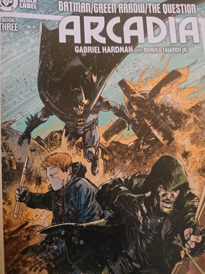 Arcadia Batman/Green Arrow/The Question DC Comics Black Label Book 3 B&B VGC