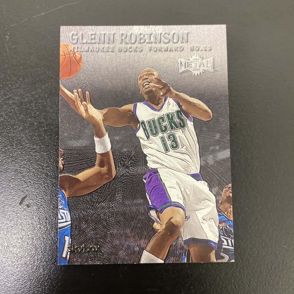 Glenn Robinson 1999-00 Skybox Metal #32 Milwaukee Bucks Card
